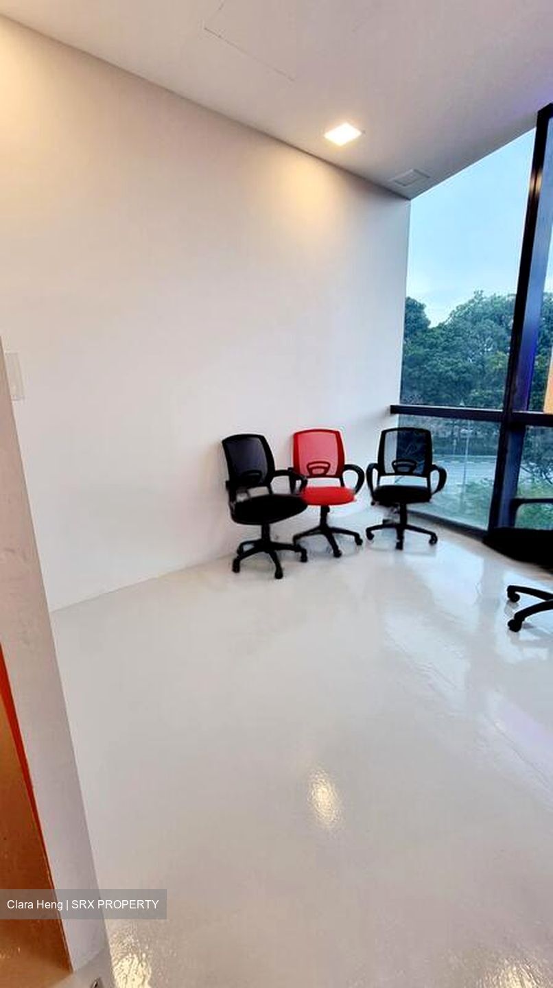 Woods Square (D25), Office #471641871